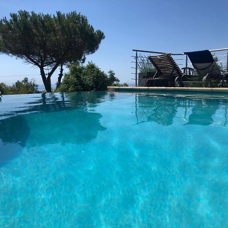 "Aux Balcons Du Riou" Avec Vue Mer 180 Degres Vence Kültér fotó