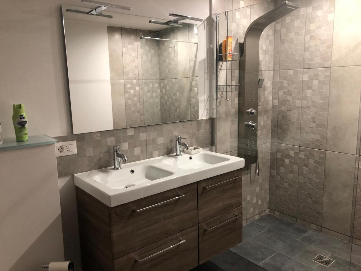 "Aux Balcons Du Riou" Avec Vue Mer 180 Degres Vence Kültér fotó